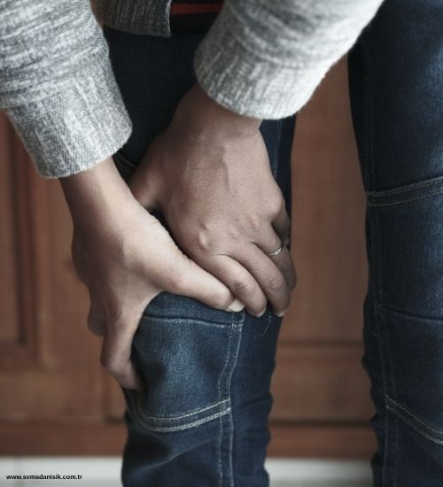 Diz Ağrısı Tedavisinde Neden Fizyoterapist Sema Danışık'ı Seçmelisiniz?